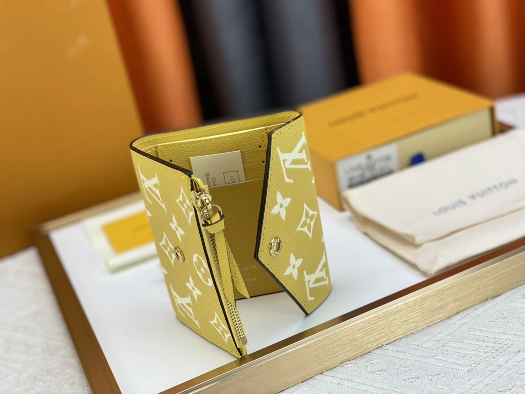 Louis Vuitton AAA Quality Wallets For Women Vibrant 8598 - Image 5