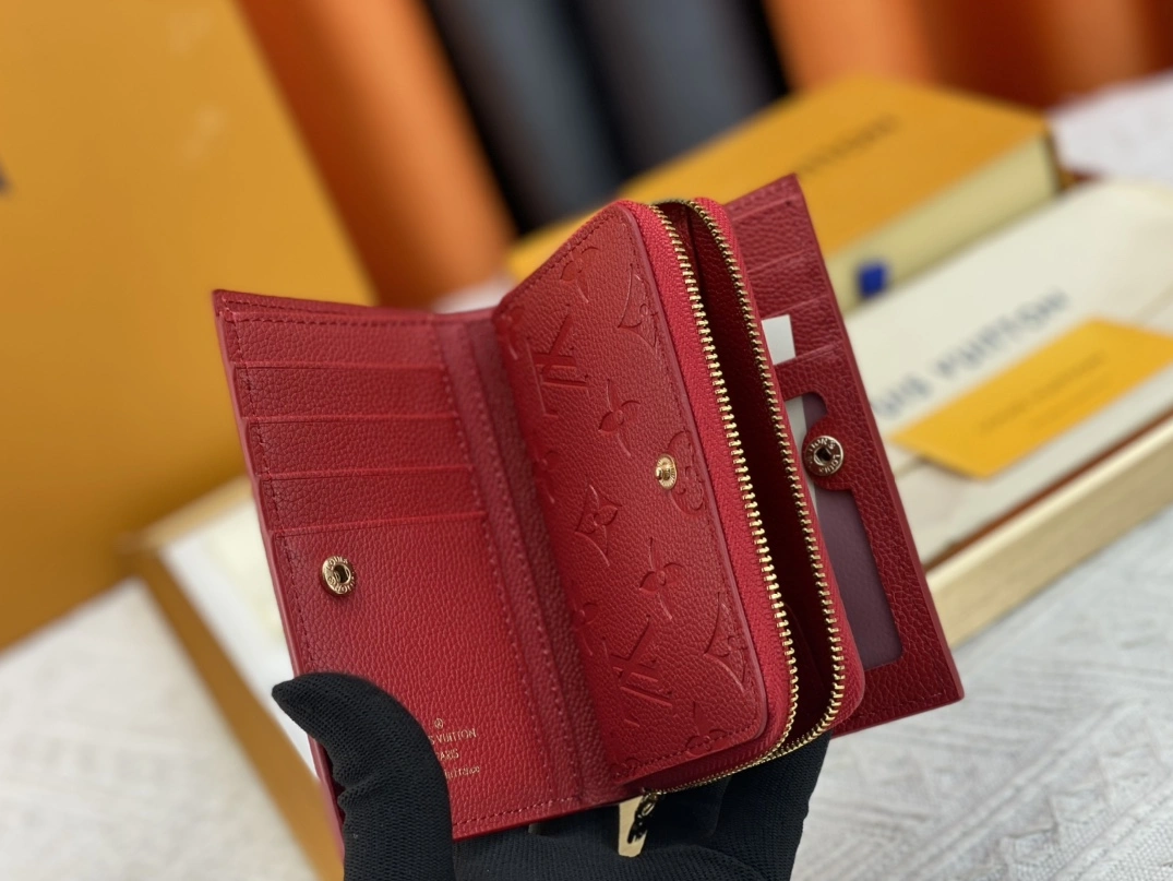 Louis Vuitton AAA Quality Wallets HighQuality 7096 - Image 6