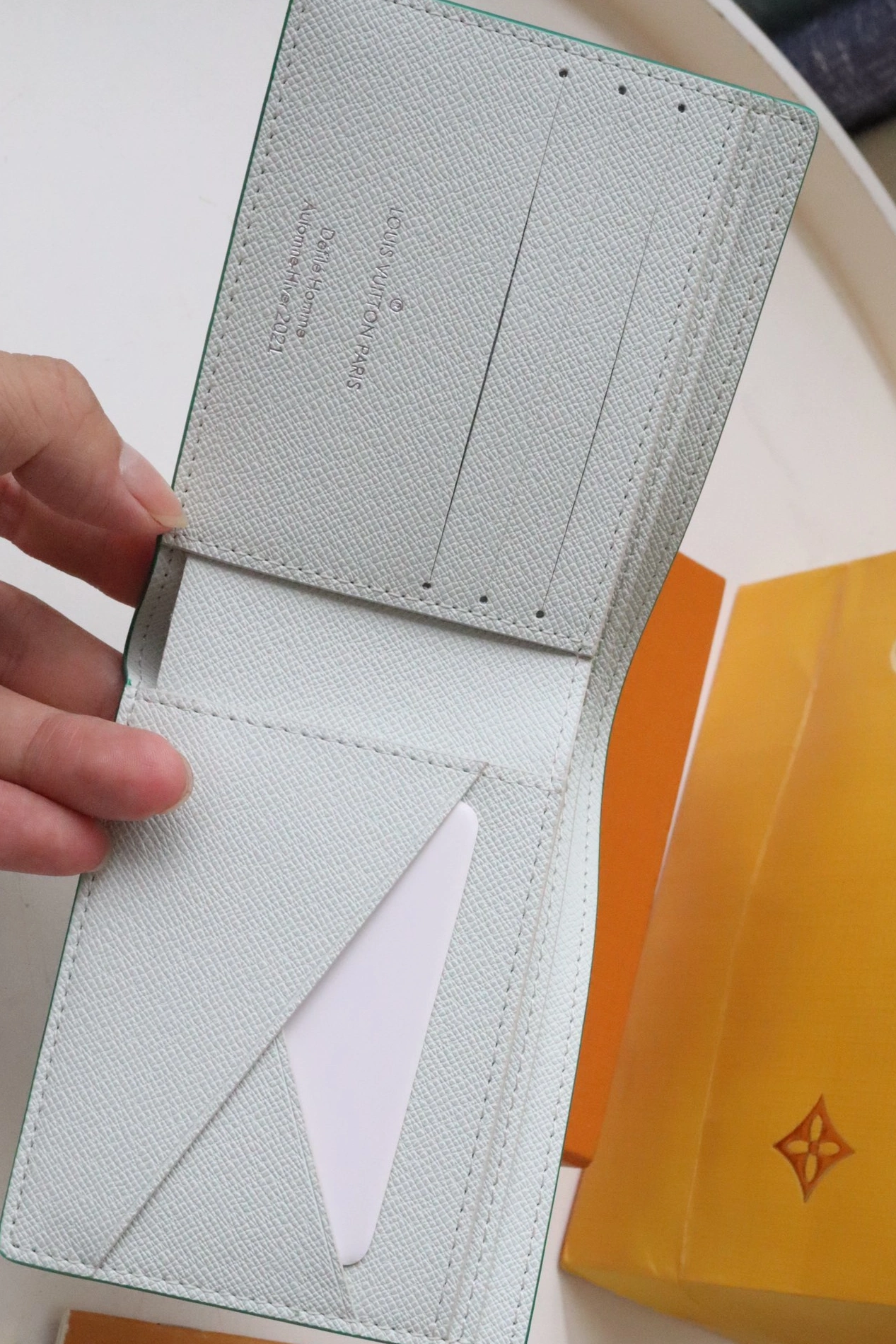 Louis Vuitton AAA Quality Wallets Resilient 7432 - Image 4