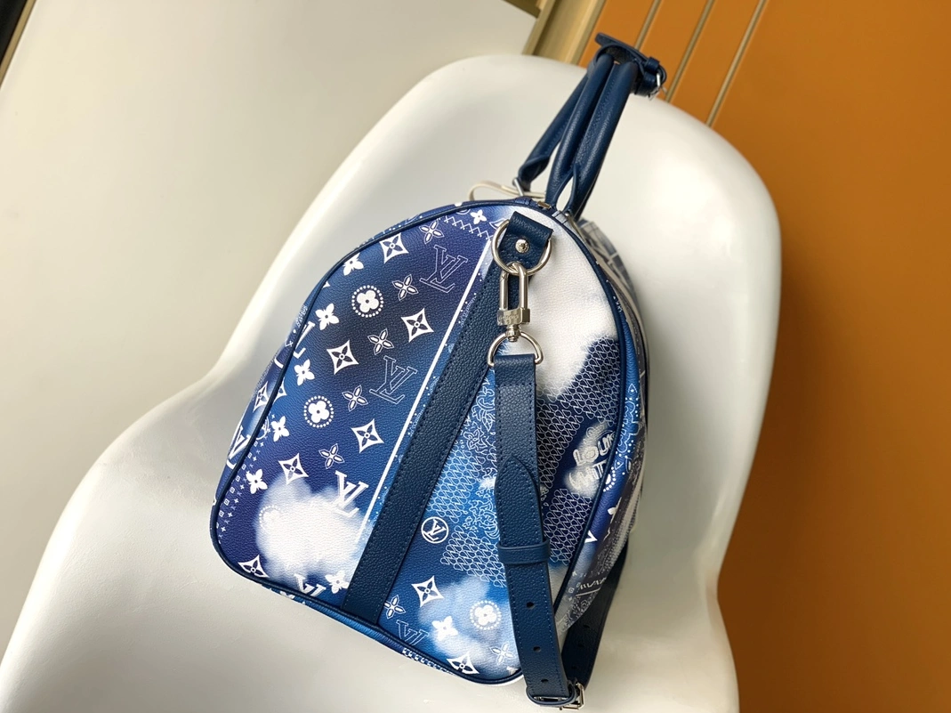 Louis Vuitton AAA Travel Bags Popular 3544 - Image 3