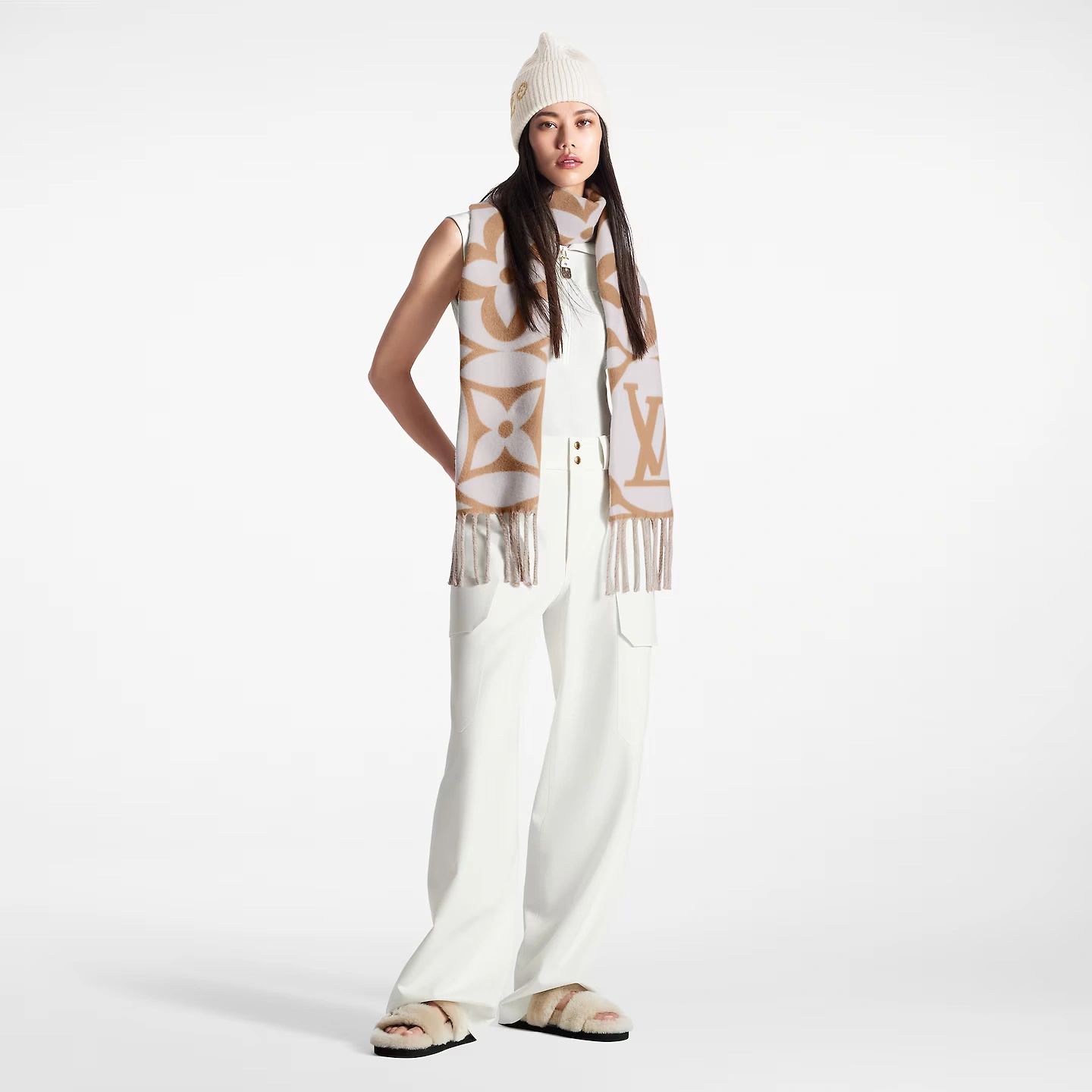 Louis Vuitton Beige Rose M79213 FLIGHT MODE LV Medallion Scarf - Image 3