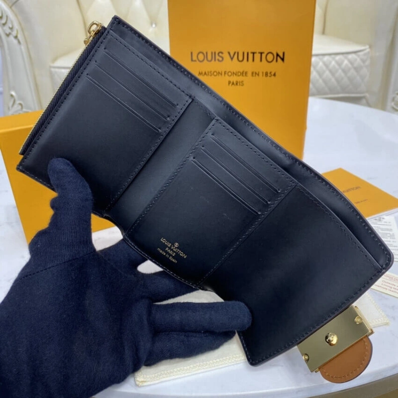 The Dauphi Louis Vuitton Dauphine Compact Wallet - Image 10