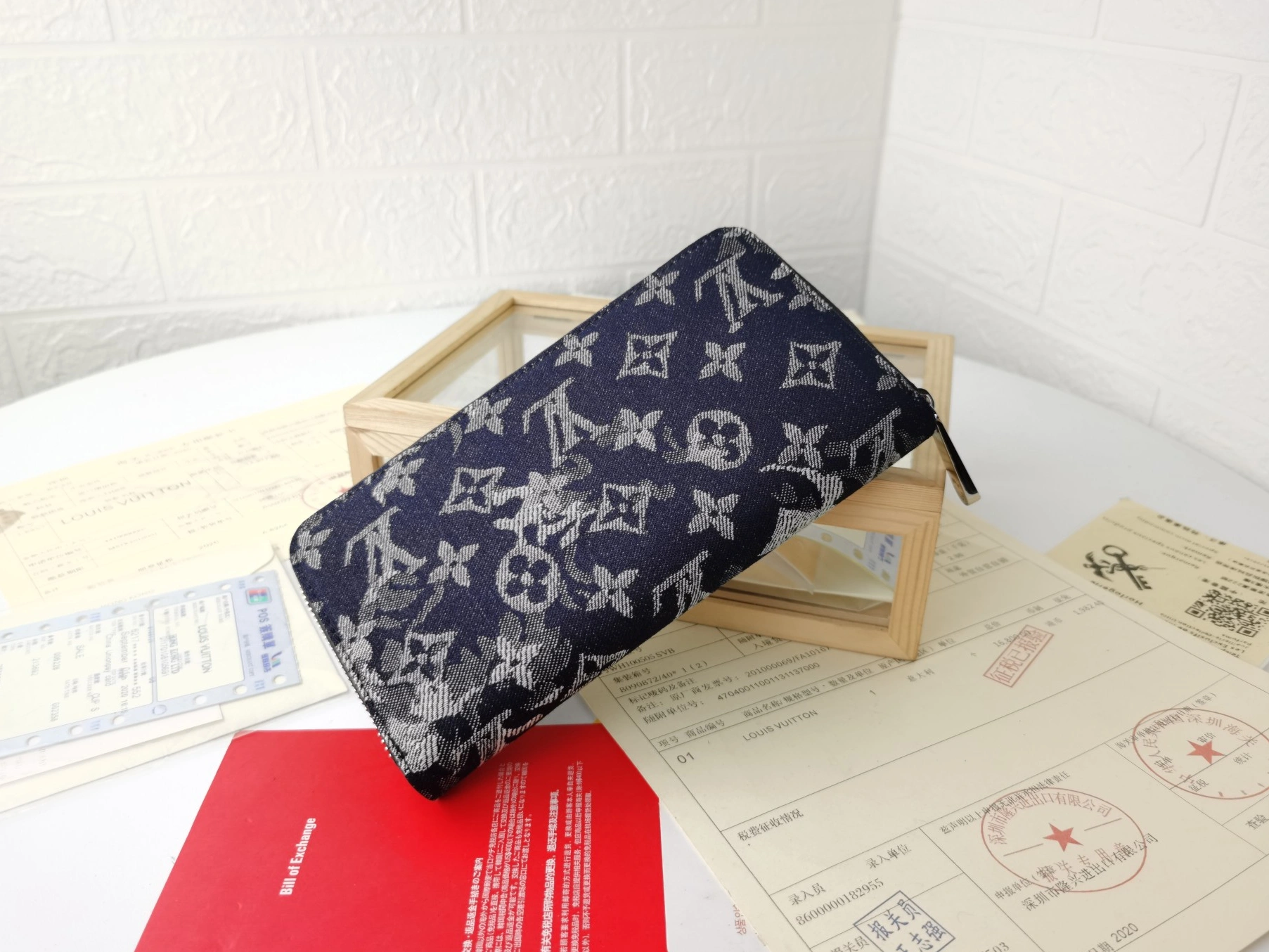 Louis Vuitton LV Card Case For Unisex NewStyle 9316 - Image 3