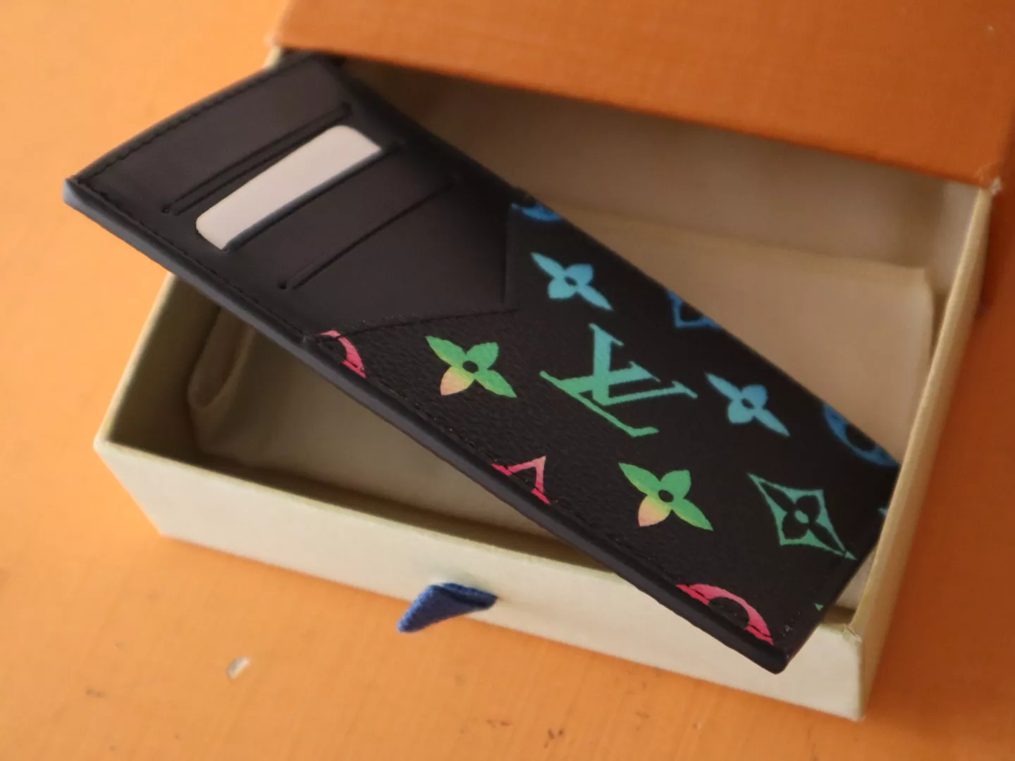 Louis Vuitton LV Card Case For Women AllSeason 3999 - Image 3