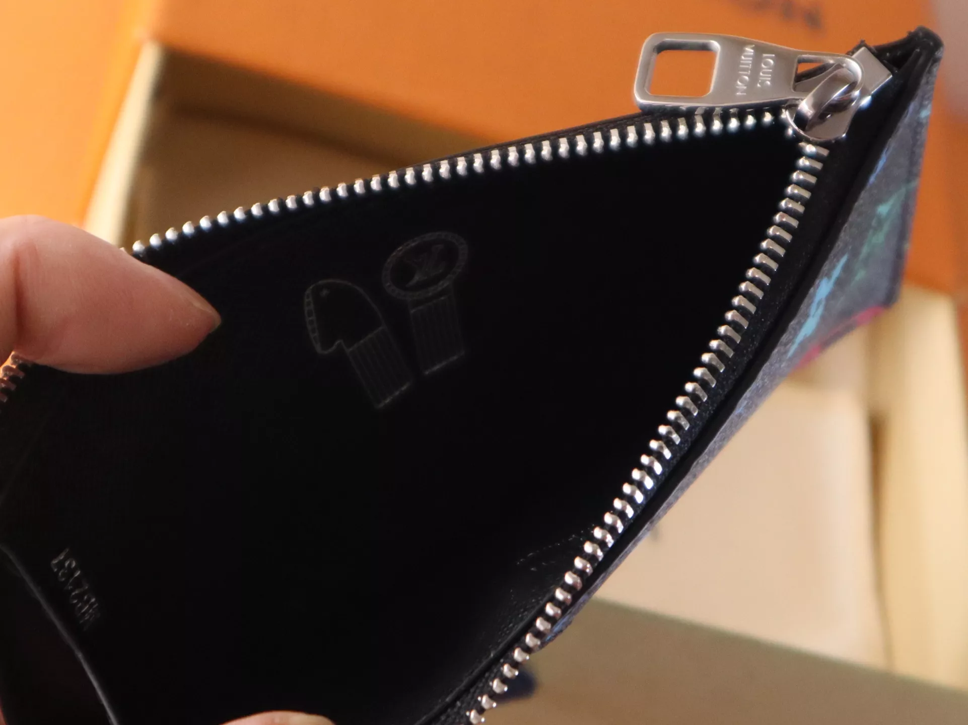 Louis Vuitton LV Card Case For Women AllSeason 3999 - Image 6