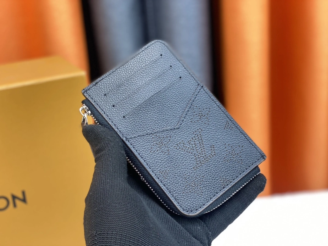 Louis Vuitton LV Card Case For Women Practical 2948