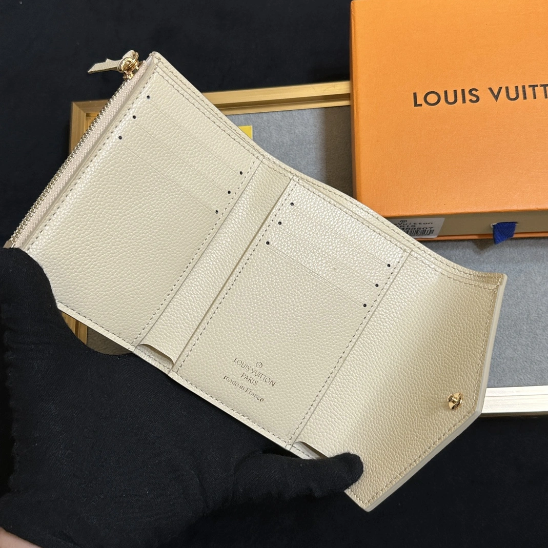 Louis Vuitton LV Card Case For Women SmartChoice 6831 - Image 4