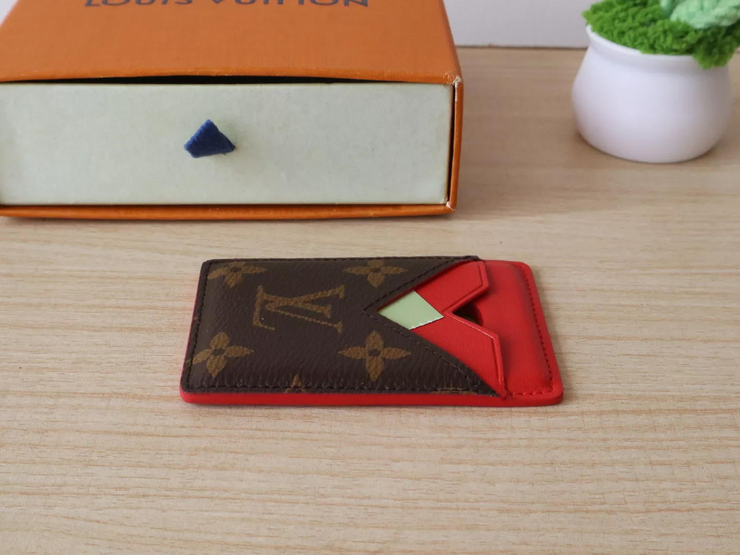 Louis Vuitton LV Card Case For Women Sophisticated 1349 - Image 4
