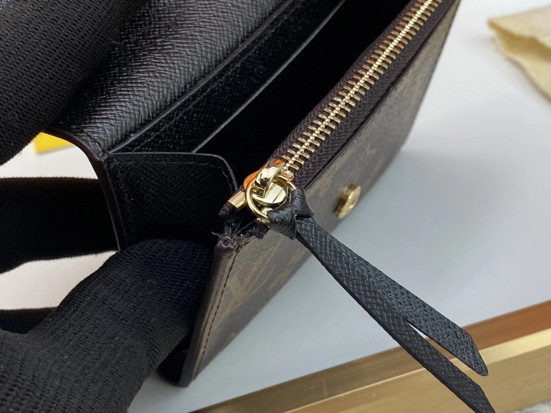 Louis Vuitton LV Card Case Timeless 8972 - Image 4