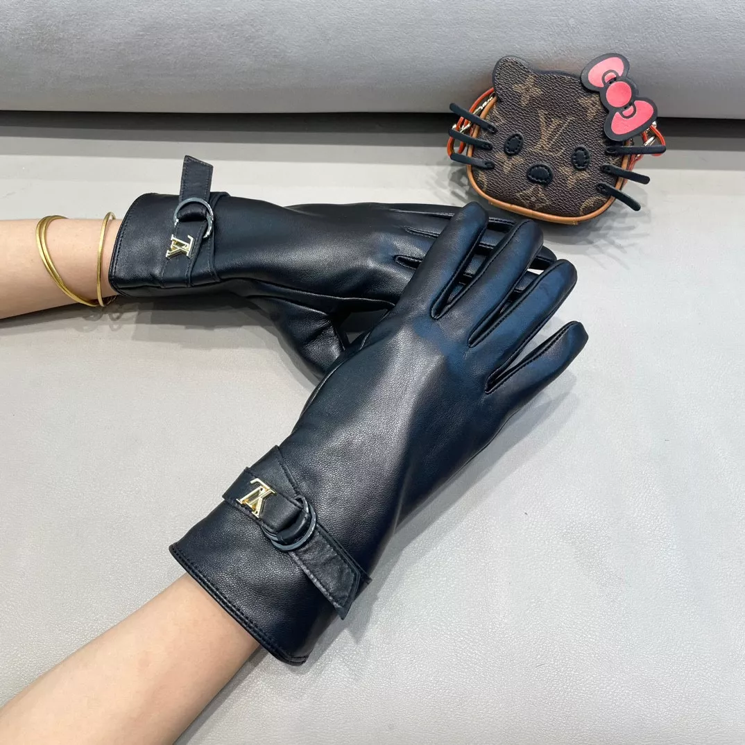 Louis Vuitton LV Gloves For Women UrbanStyle 9276 - Image 5