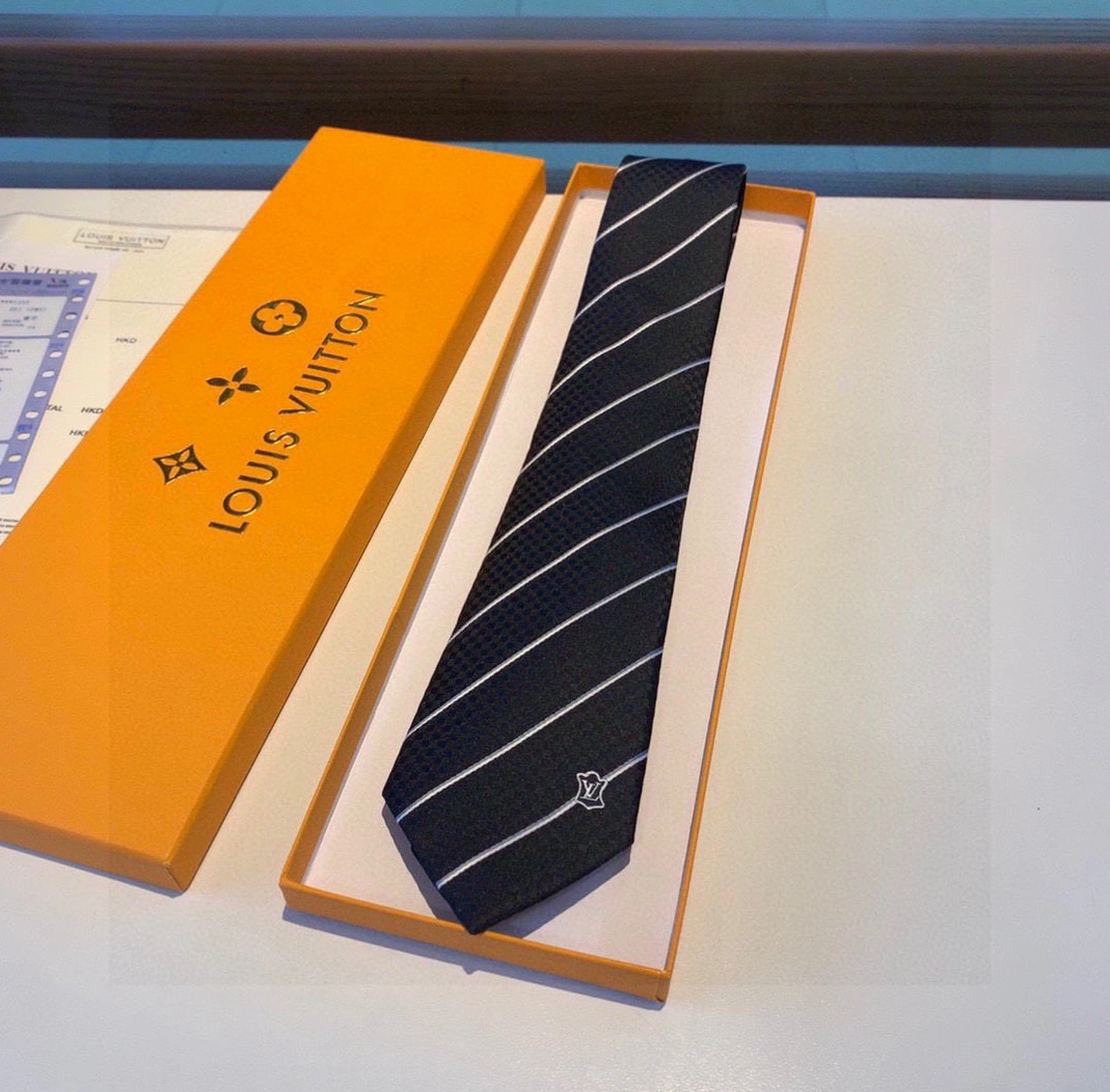 Louis Vuitton LV Necktie For Men Fashionable 5888