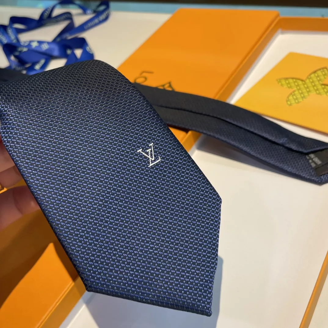 Louis Vuitton LV Necktie Unique 2626 - Image 4