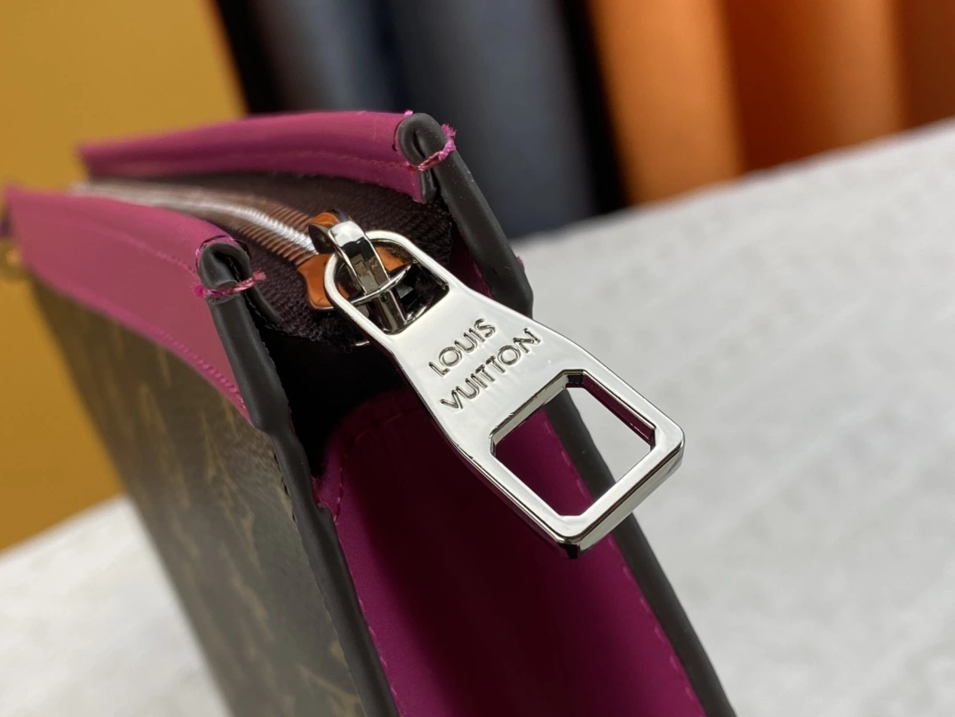 Louis Vuitton LV Wallets For Unisex AllSeason 857 - Image 6