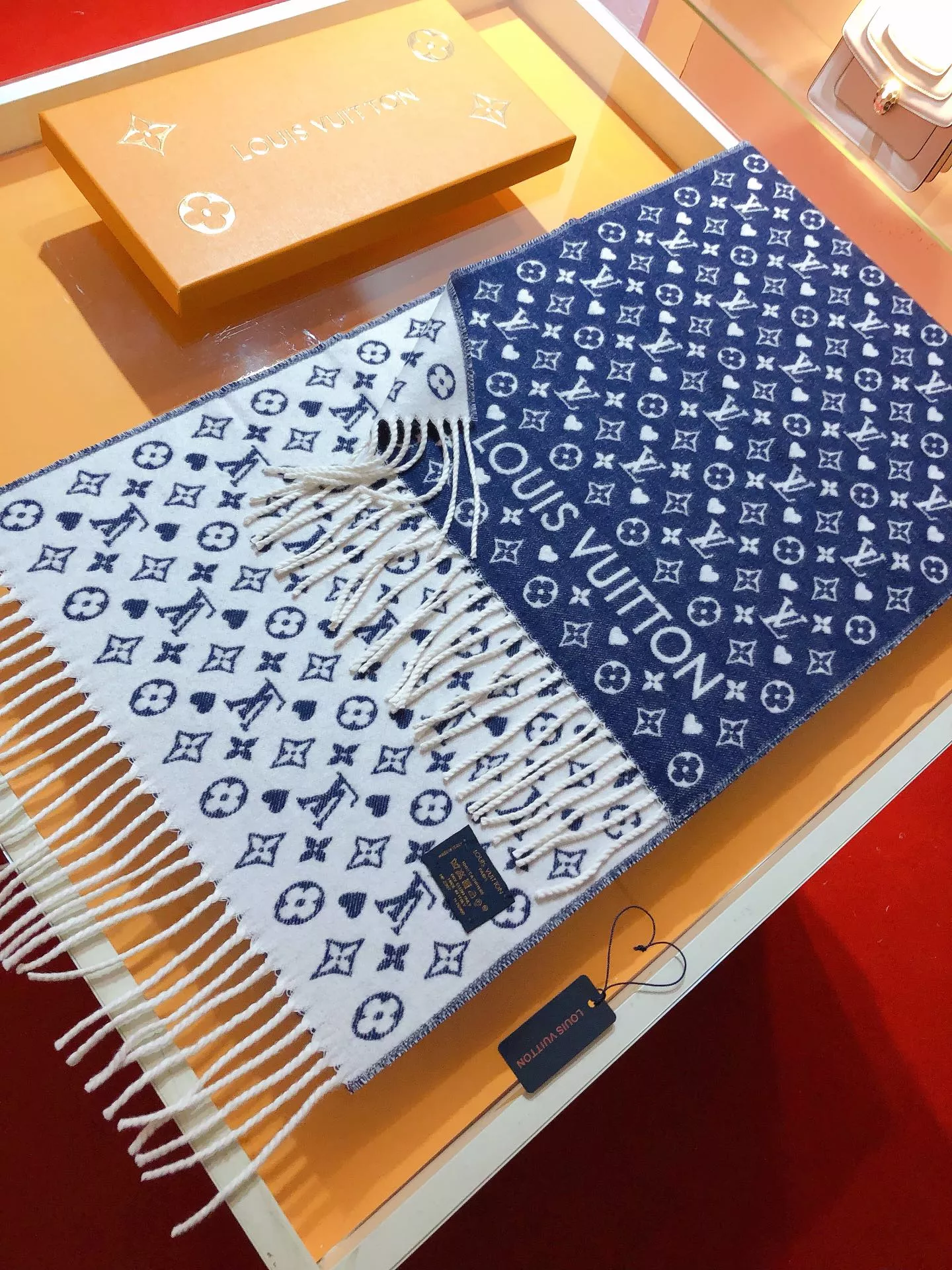 Louis Vuitton Scarf For Women Trendy 7214