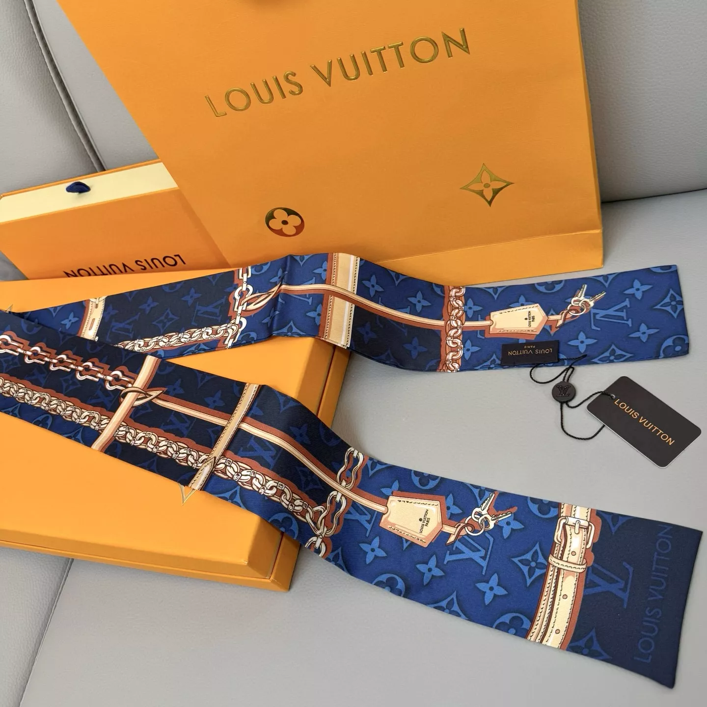 Louis Vuitton Silk Scarf Affordable 4872