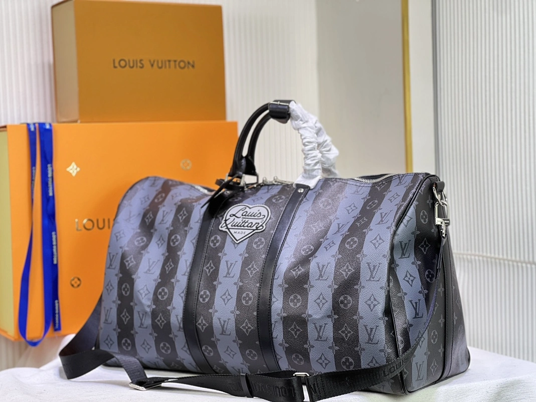 Louis Vuitton Travel Bags EasyMatch 4131