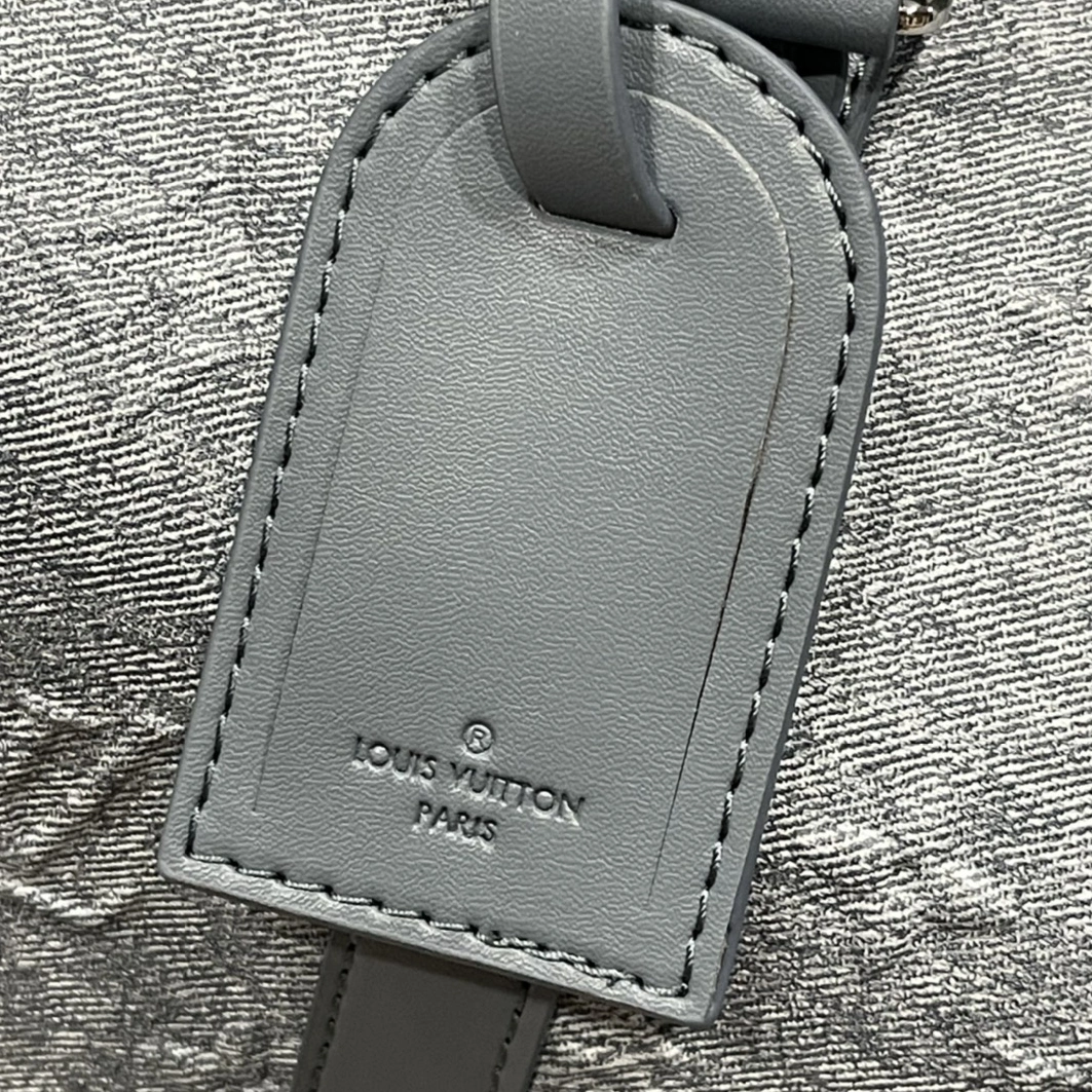 Louis Vuitton Travel Bags Flexible 7451 - Image 4