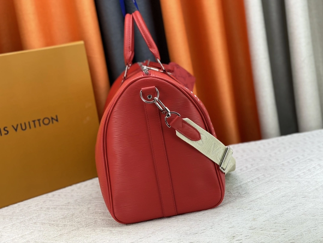 Louis Vuitton Travel Bags For Unisex Fashionable 778