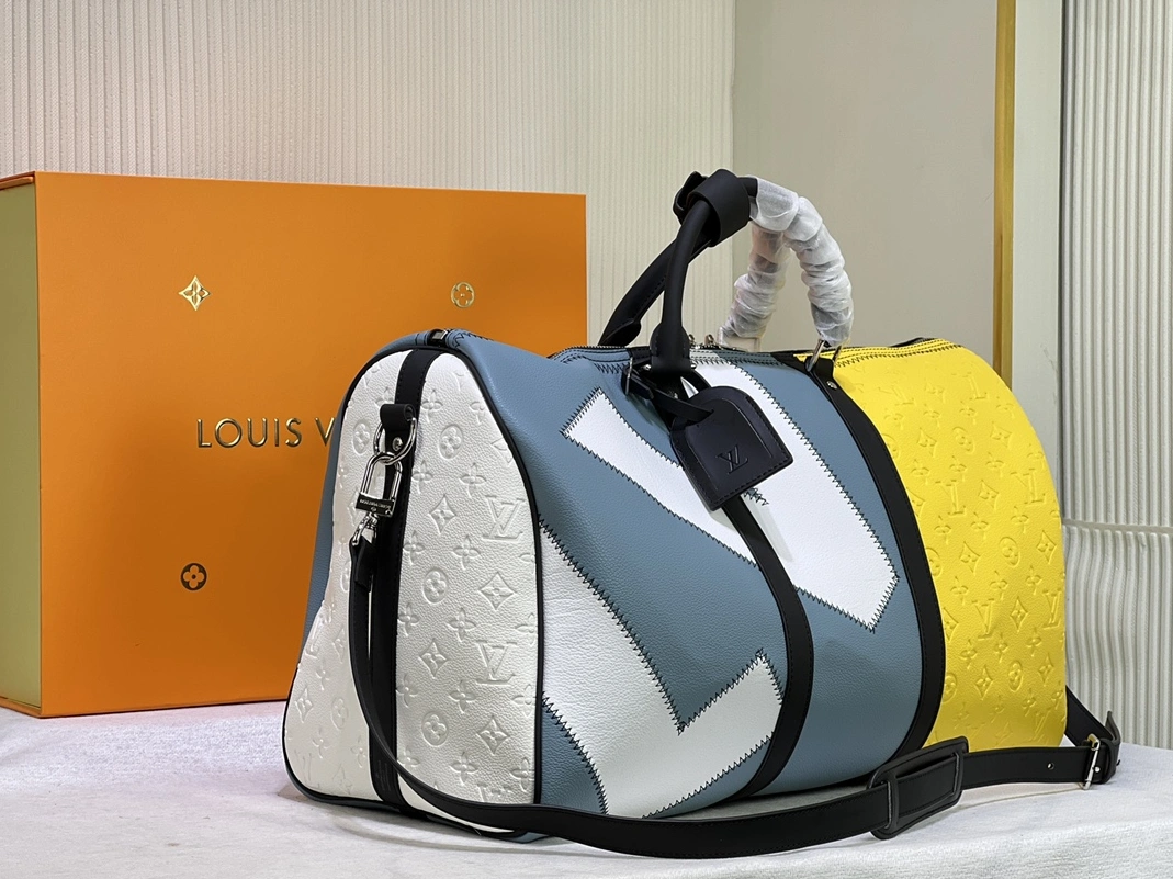 Louis Vuitton Travel Bags Functional 5740