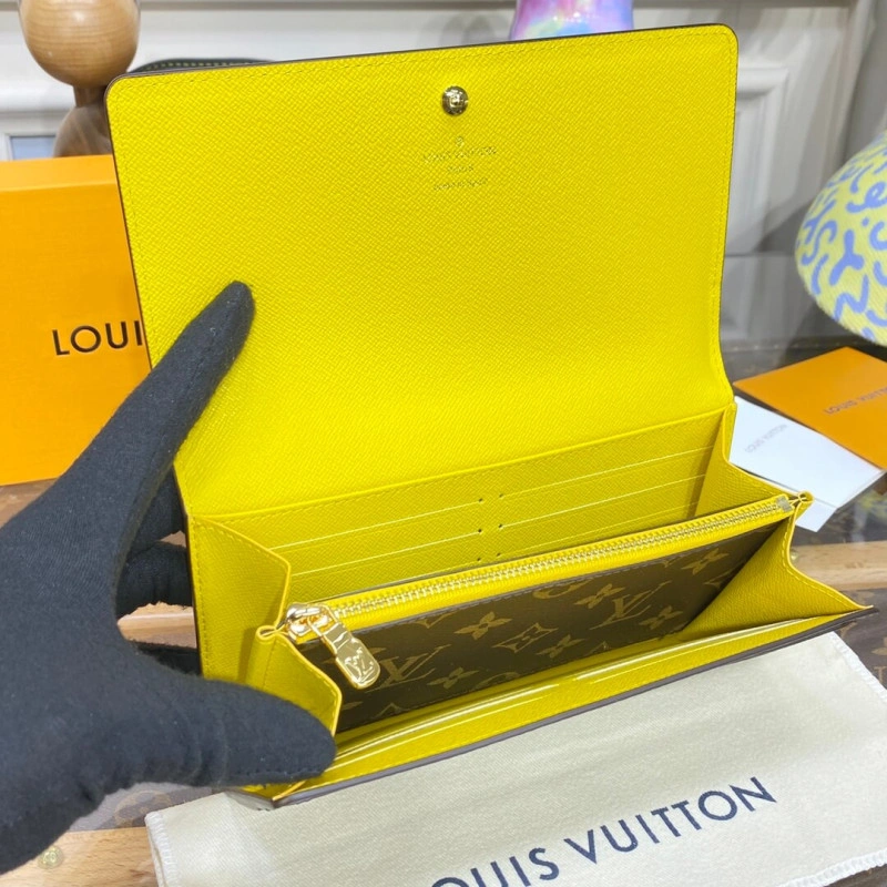 Grained c Louis Vuitton Vivienne Holidays Monogram Sarah Wallet Yellow - Image 10