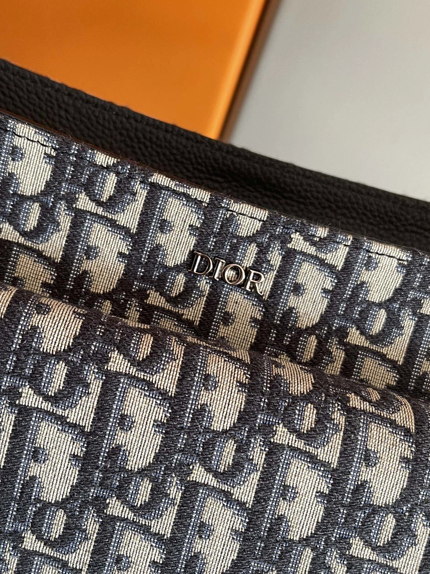 Minimalist 5246 Christian Dior AAA Man Messenger Bags - Image 6