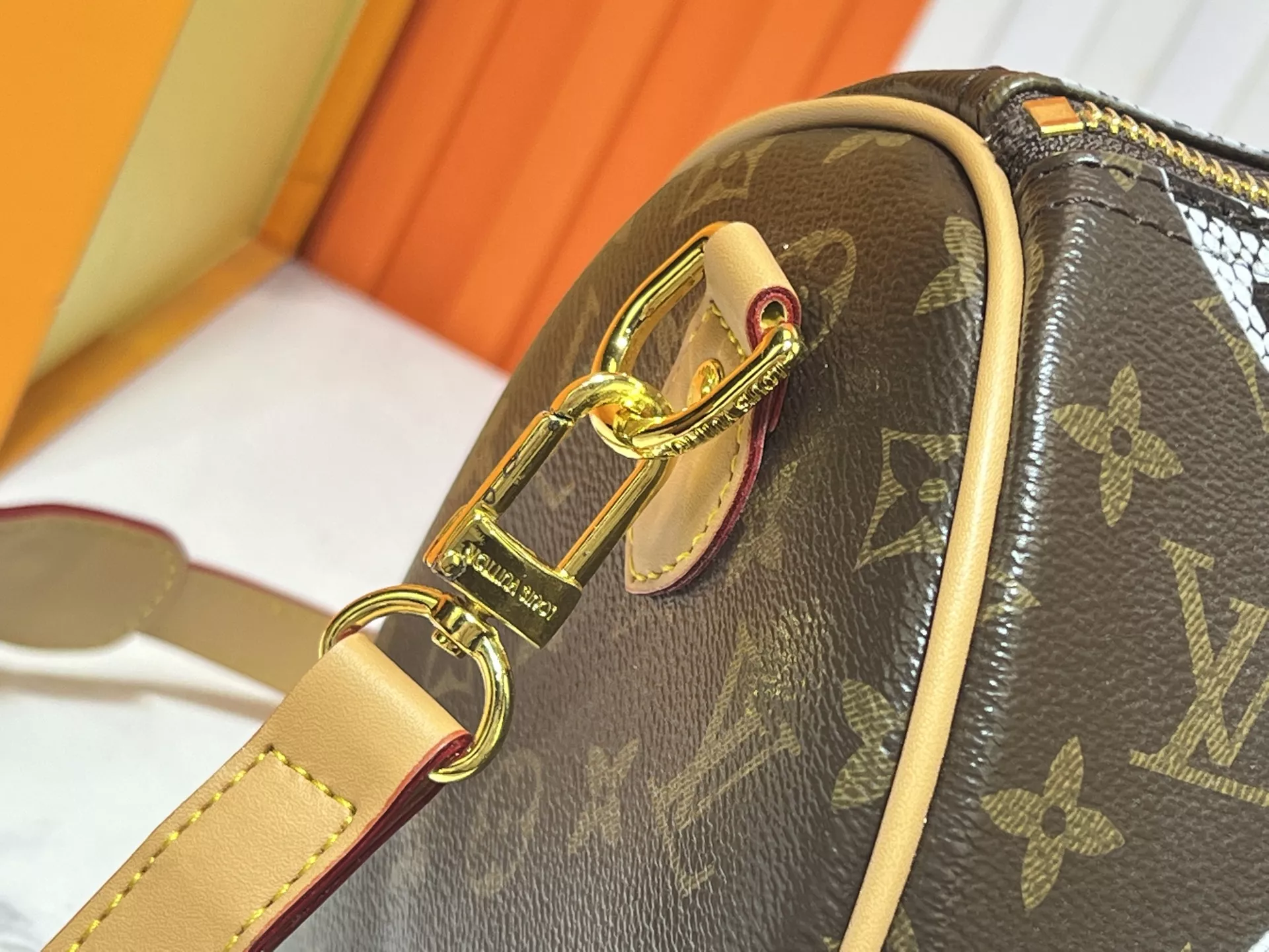 Minimalist 7720 Louis Vuitton AAA Quality Handbags For Women - Image 5