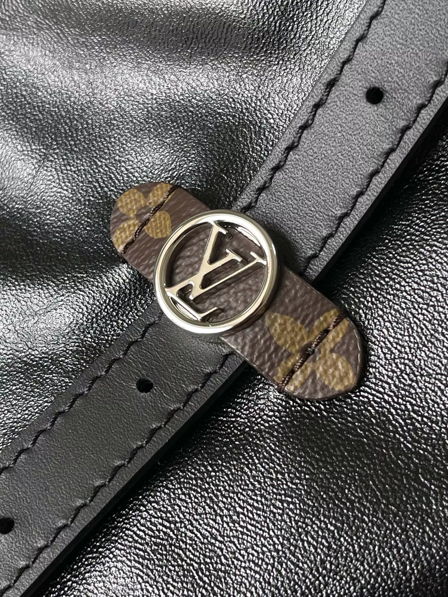 Modern 7579 Louis Vuitton AAA Quality Shoulder Bags For Women - Image 5