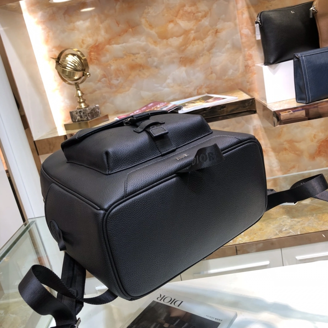 NewStyle 2909 Christian Dior AAA Man Backpacks - Image 4