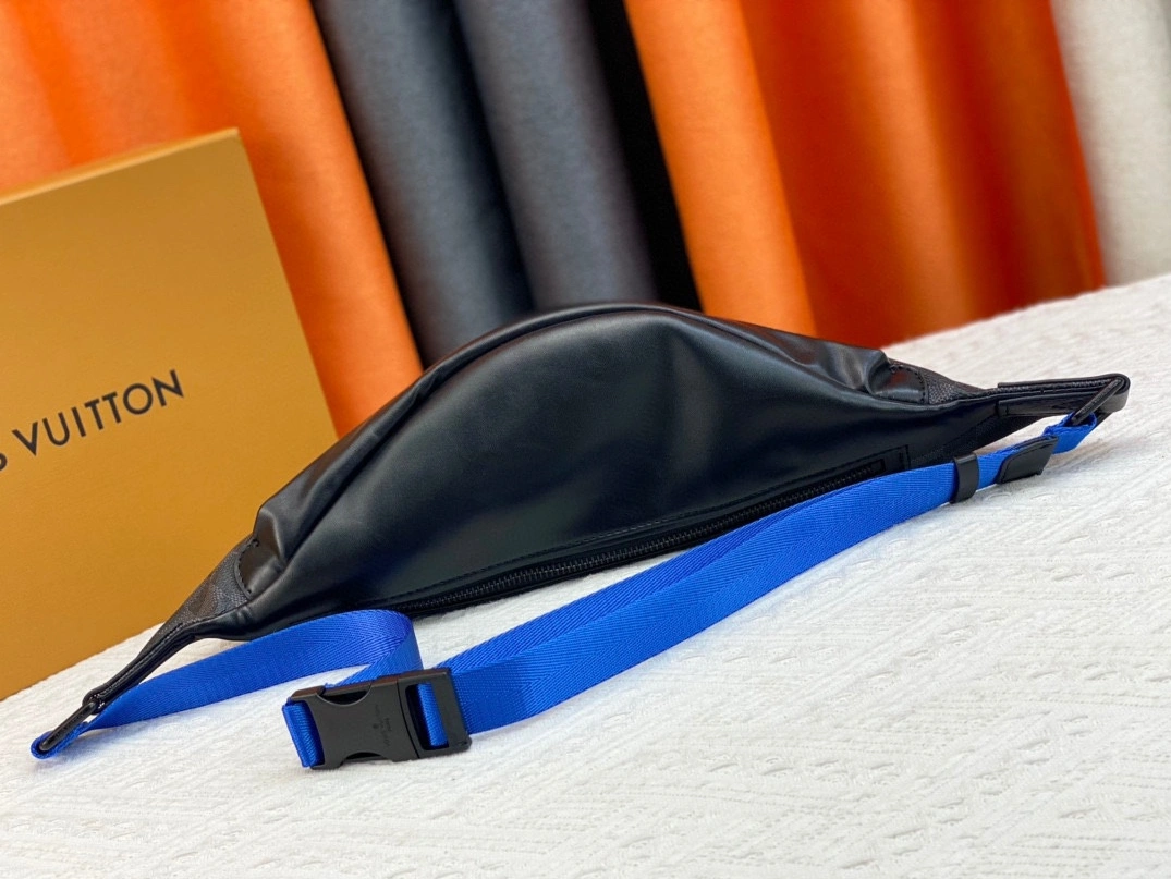 Popular 7079 Louis Vuitton LV AAA Quality Belt Bags For Unisex