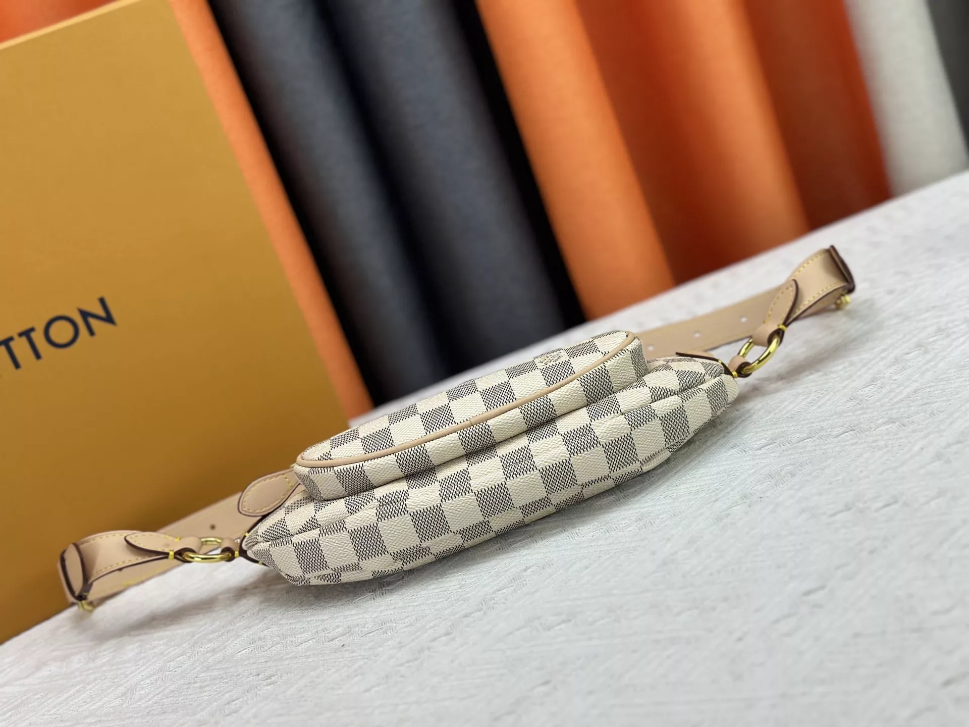 Practical 833 Louis Vuitton LV AAA Quality Belt Bags