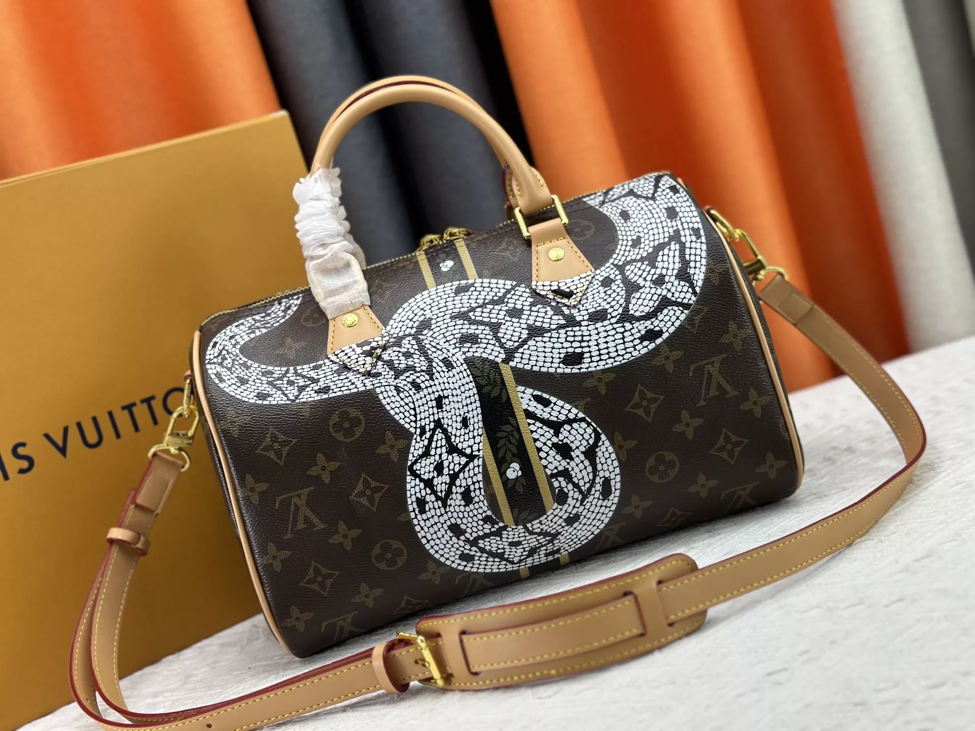 Practical 8591 Louis Vuitton AAA Quality Handbags For Women - Image 3