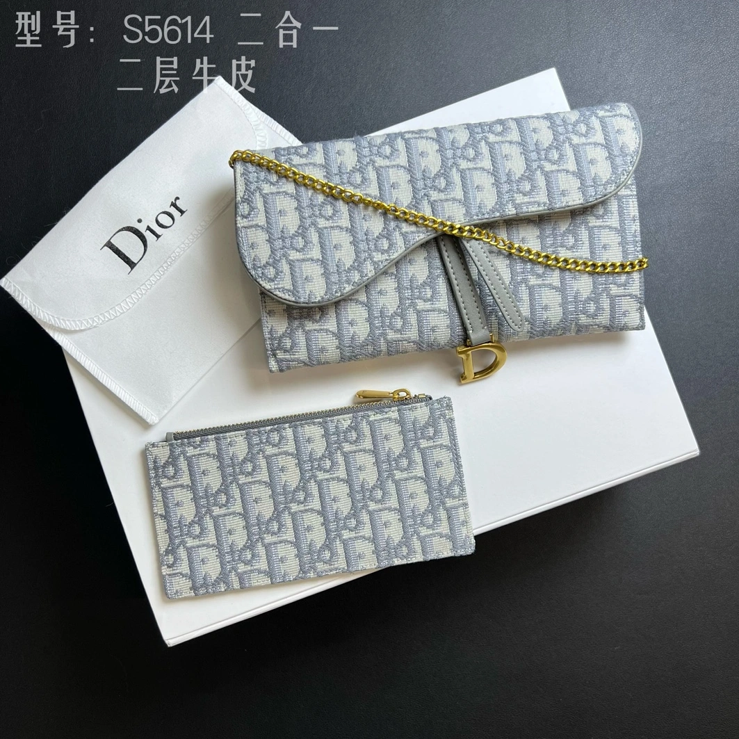 Refined 2204 Christian Dior Wallets - Image 4