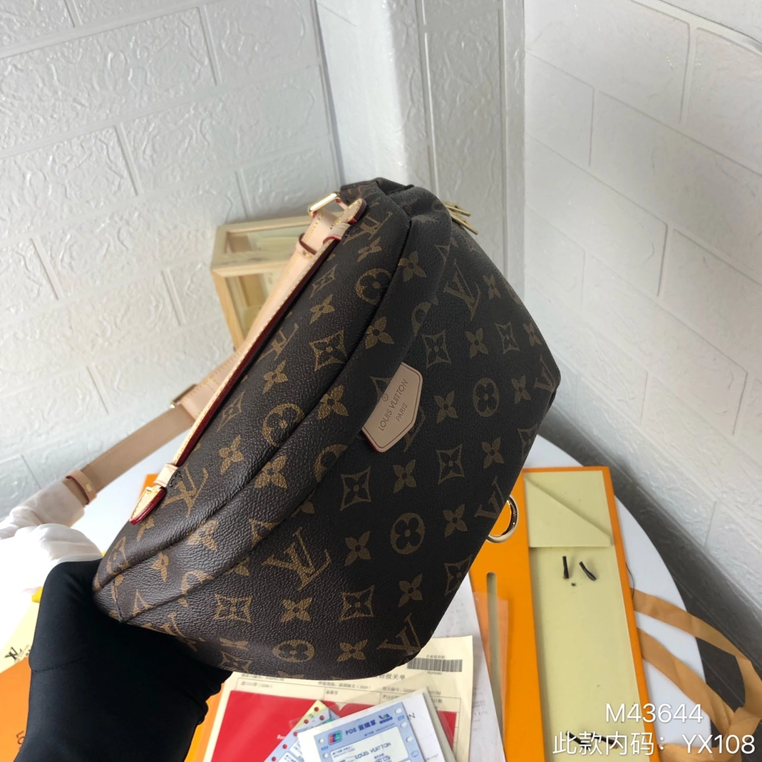 Refined 2586 Louis Vuitton AAA Quality Messenger Bags For Women - Image 3