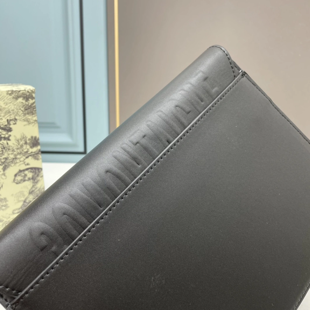 Refined 8103 Christian Dior AAA Quality Messenger Bags For Women - Image 6