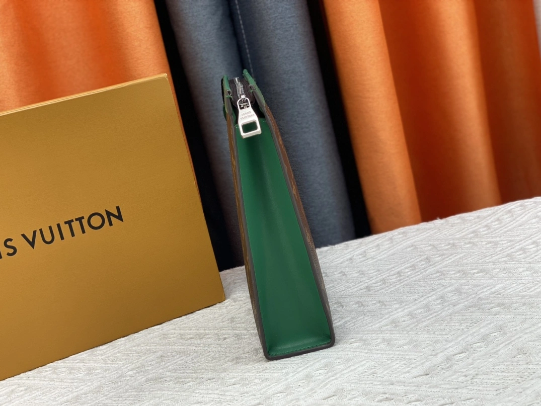 Reliable 7804 Louis Vuitton LV Wallets For Unisex - Image 3