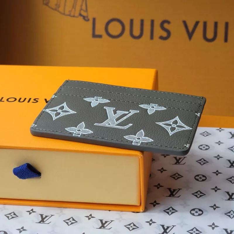 Resilient 6680 Louis Vuitton AAA Quality Card Case - Image 4