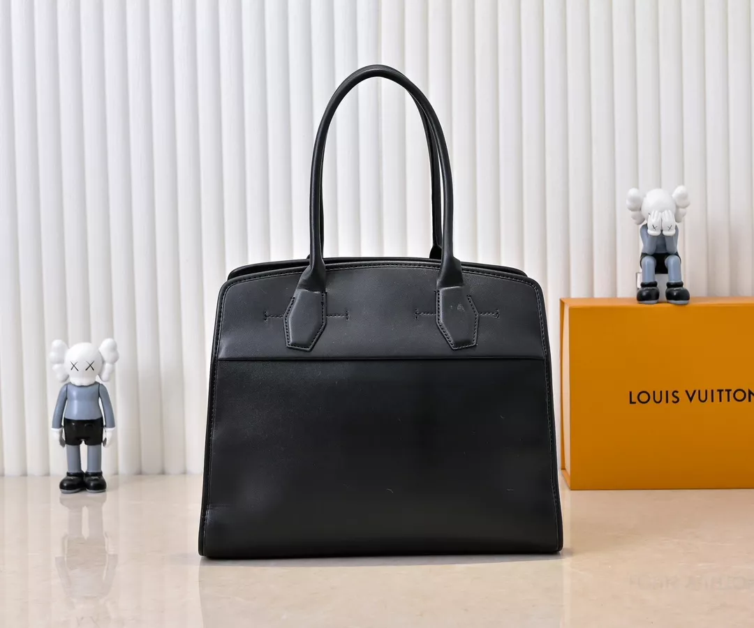 Sleek 3692 Louis Vuitton AAA Quality Handbags For Women - Image 3