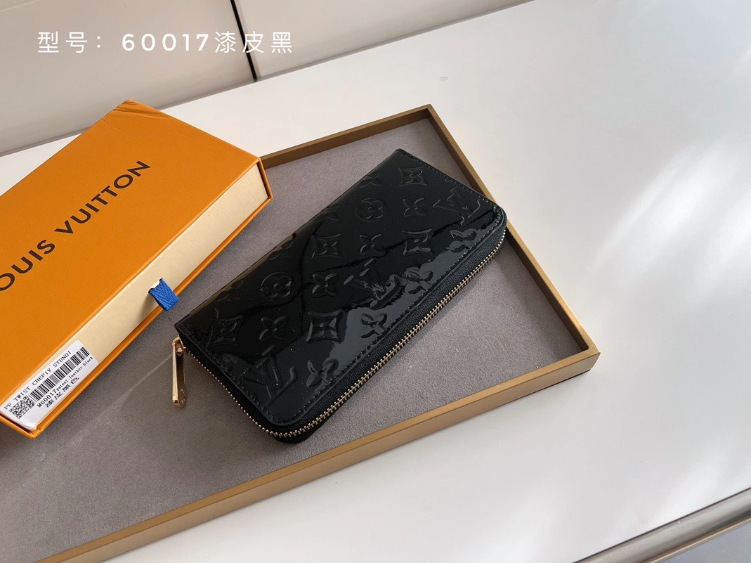 SmartChoice 140 Louis Vuitton AAA Quality Wallets