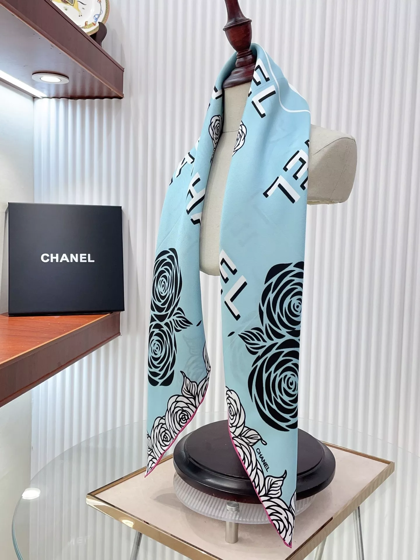 SmartChoice 1435 Chanel Silk Squares