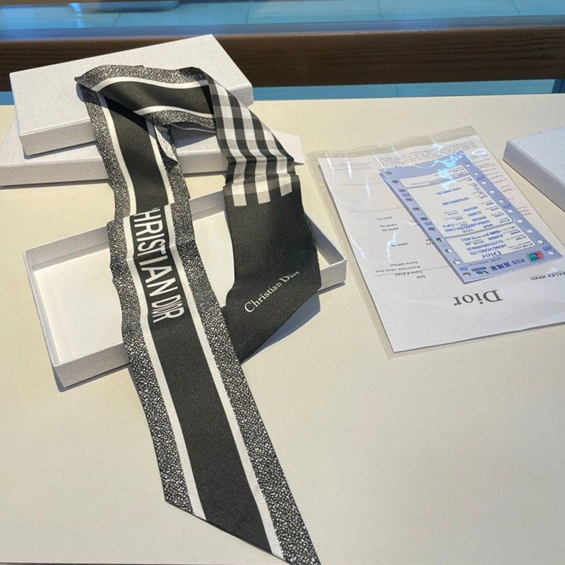 SmartChoice 344 Dior Mitzah Twill D-Little Vichy Motif Silk Black - Image 3