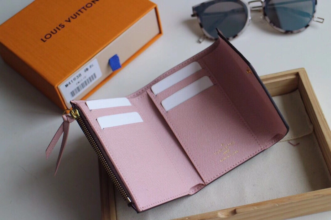 SmartChoice 4268 Louis Vuitton LV Card Case - Image 4