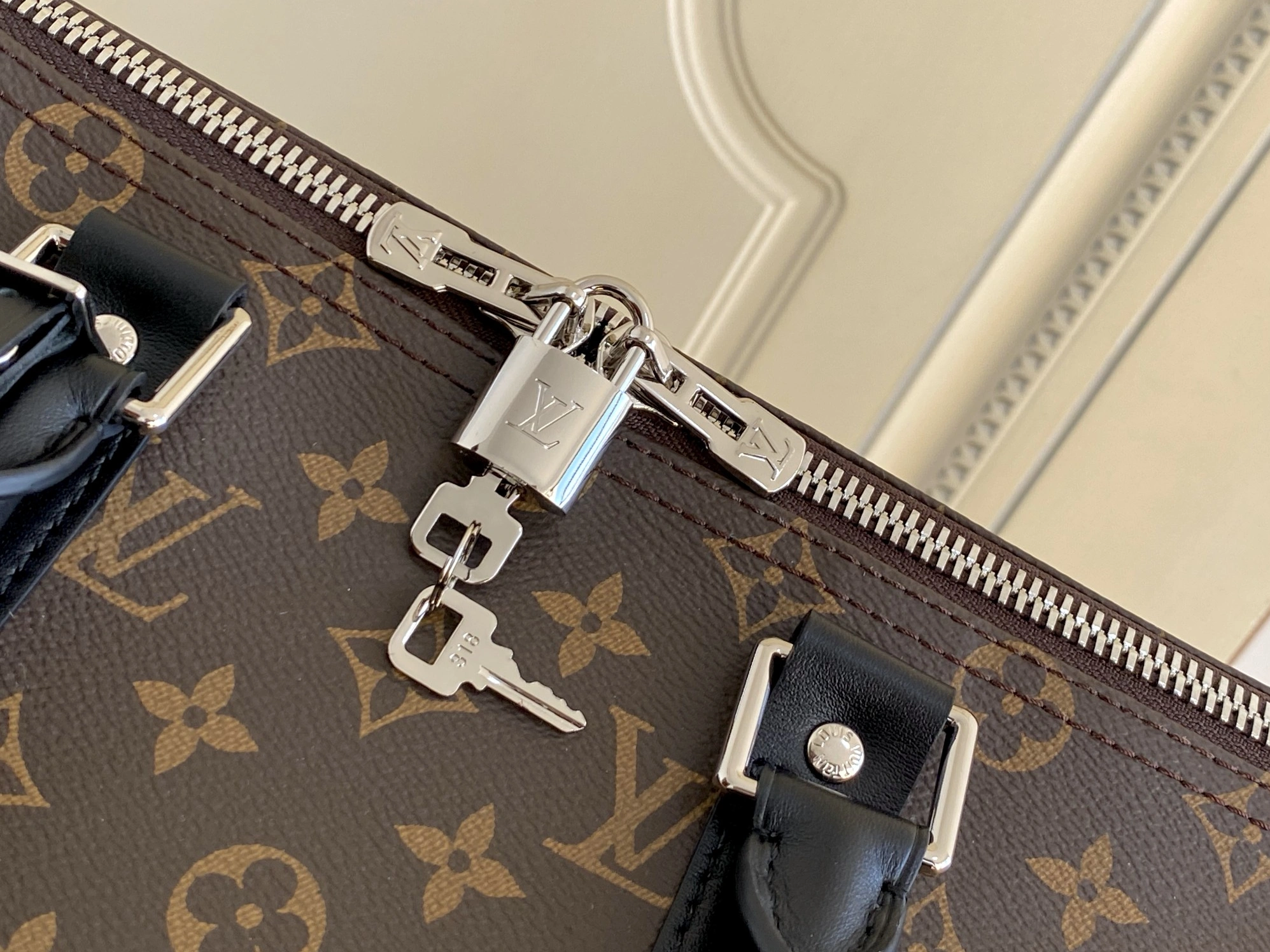 SmartChoice 7746 Louis Vuitton Travel Bags - Image 4