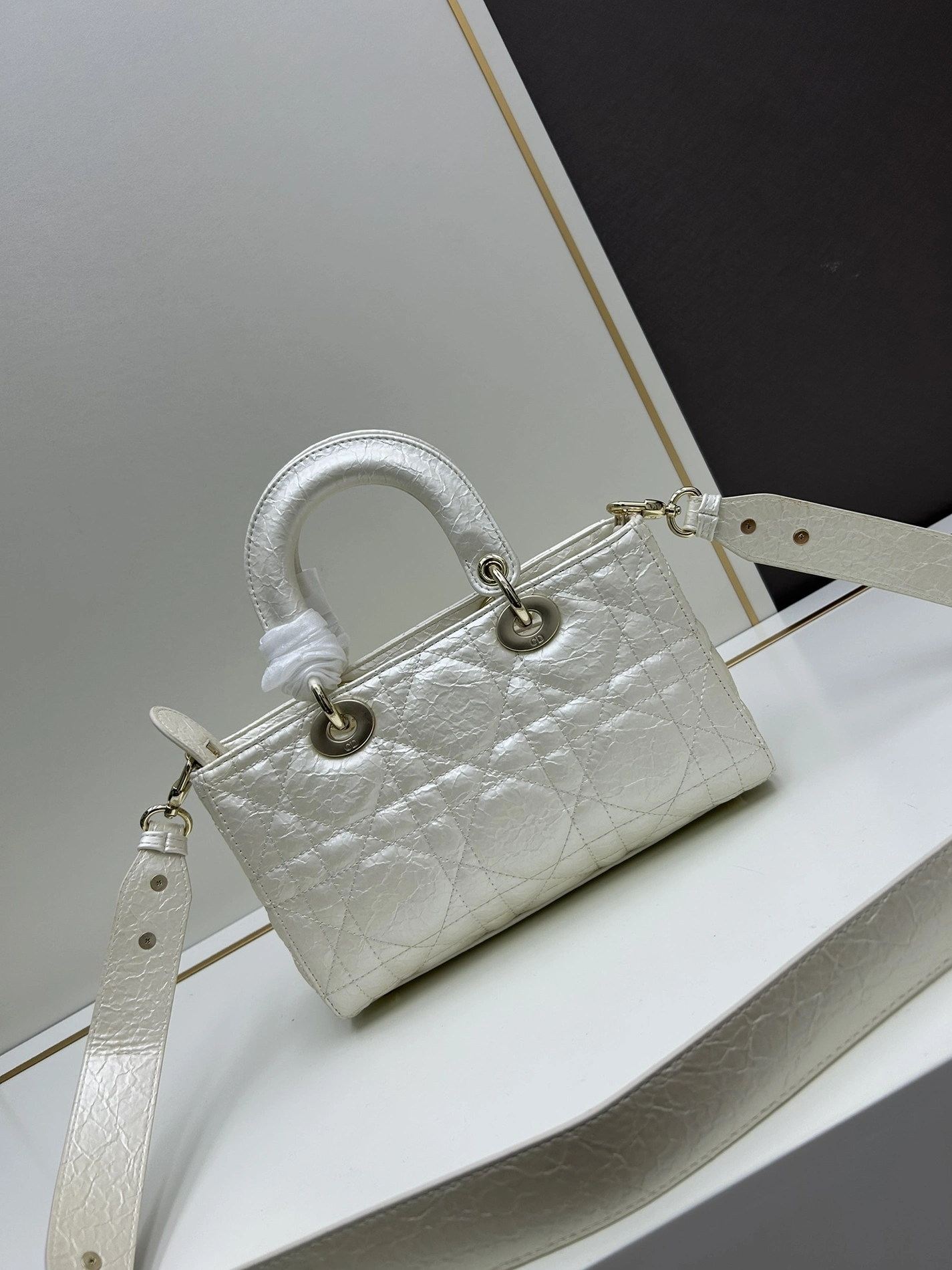Soft 2229 Christian Dior AAA Quality Handbags For Women - Image 3