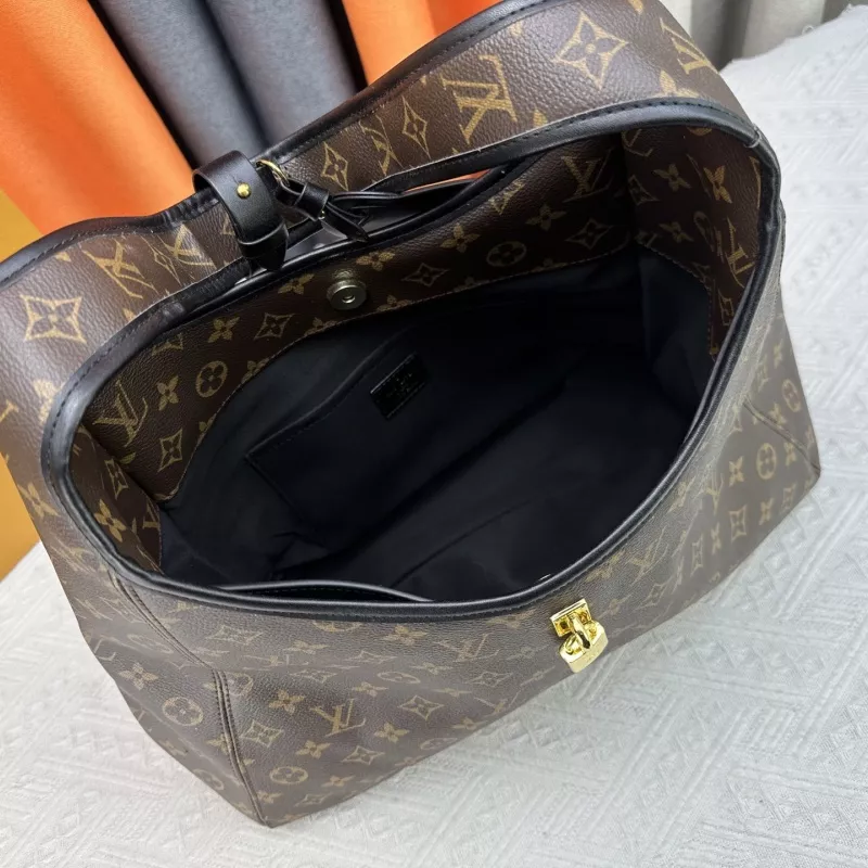 Soft 2461 Louis Vuitton AAA Quality Shoulder Bags For Women - Image 8