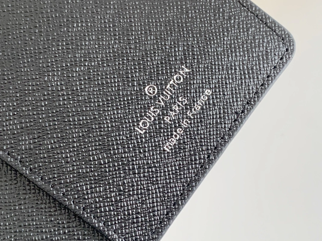 Sophisticated 1787 Louis Vuitton LV Wallets For Women - Image 5