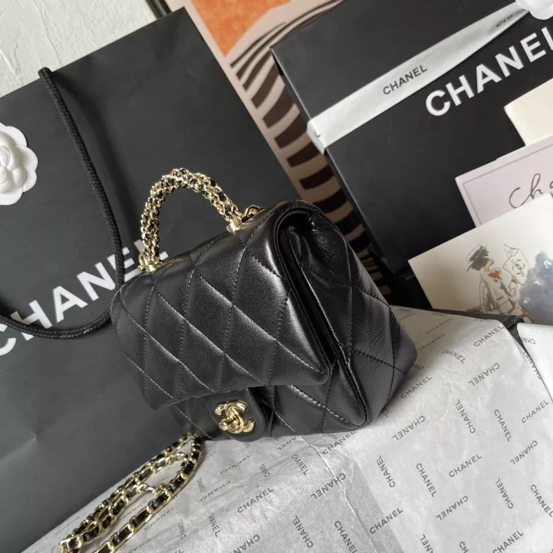 Sophisticated 2016 Chanel AAA Quality Messenger Bags For Women - Image 3