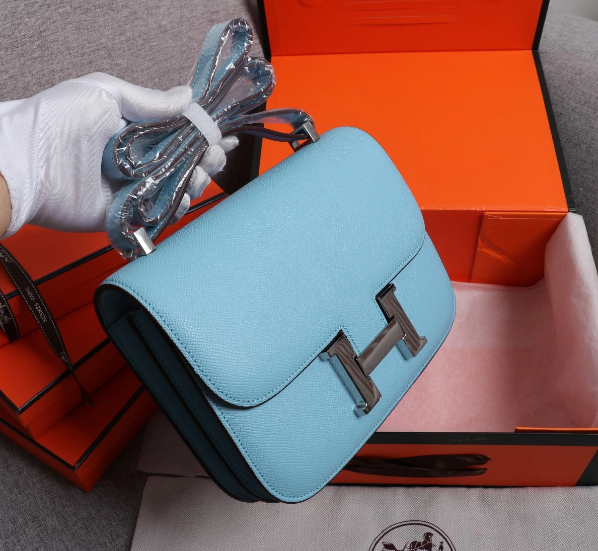 Sophisticated 7044 Hermes AAA Quality Messenger Bags For Women - Image 4