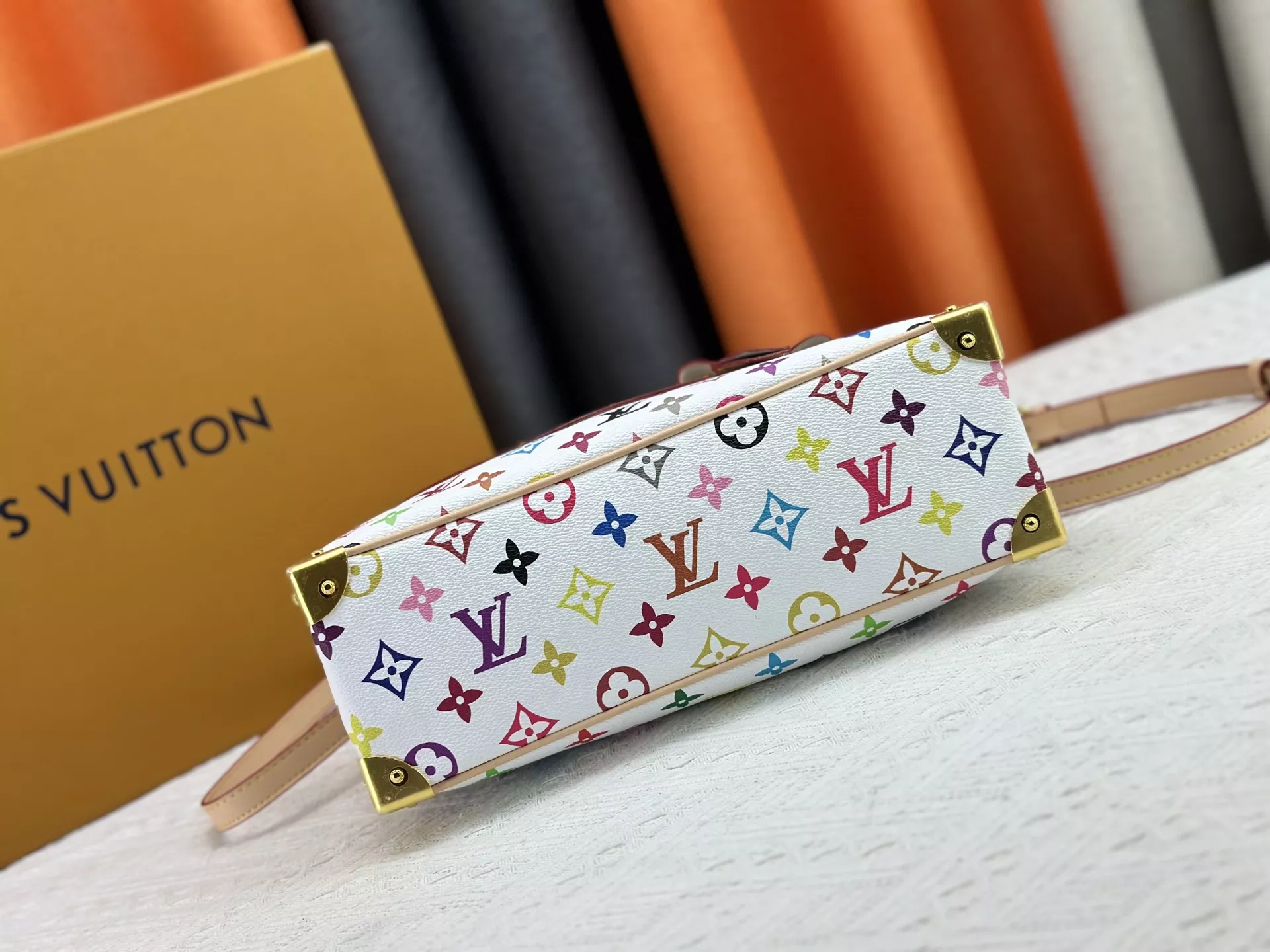 SportInspired 3917 Louis Vuitton AAA Quality Handbags For Women - Image 5