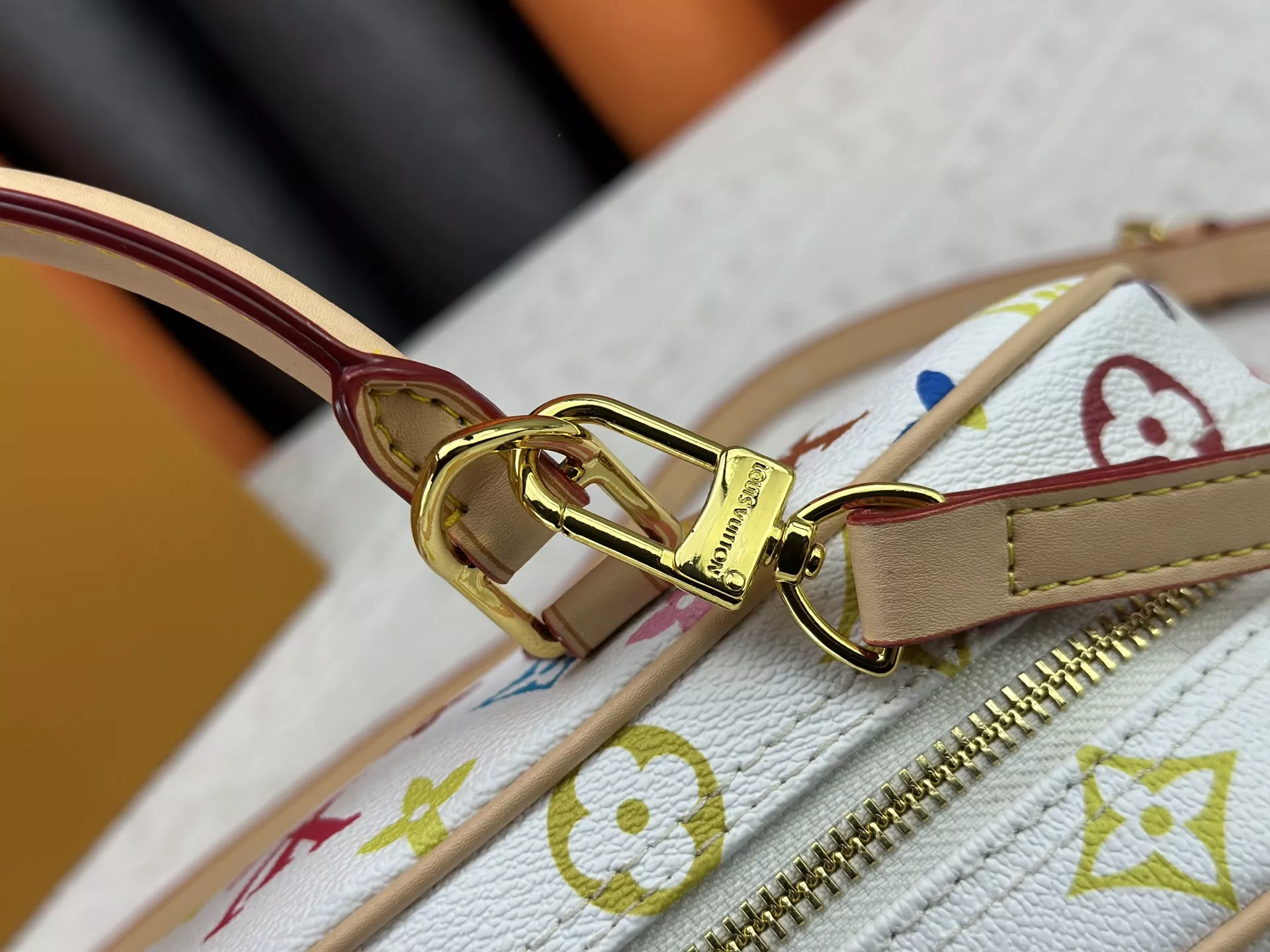 SportInspired 3917 Louis Vuitton AAA Quality Handbags For Women - Image 7