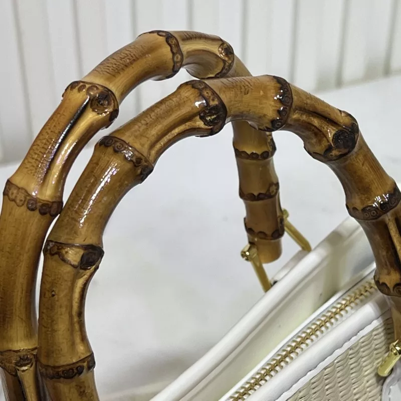 SportInspired 704 Louis Vuitton AAA Quality Handbags For Women - Image 5